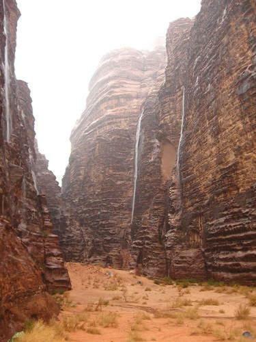 Wadi Rum Bedouin House Экстерьер фото