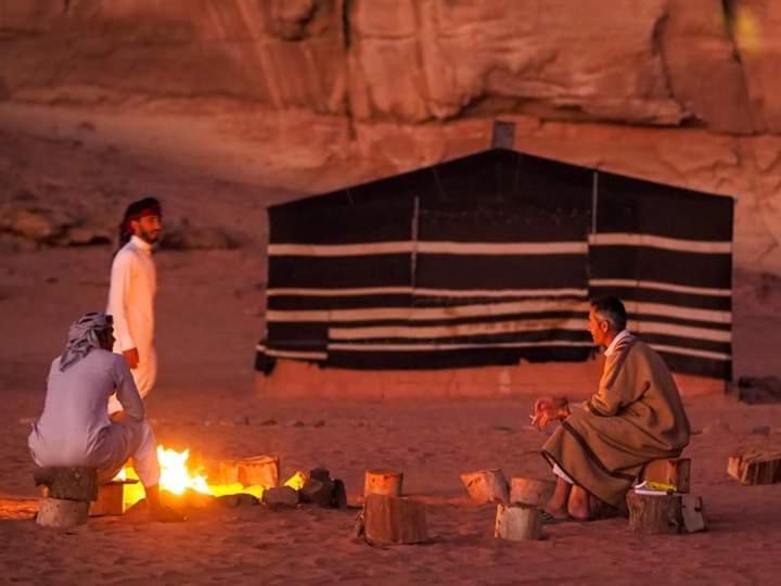 Wadi Rum Bedouin House Экстерьер фото